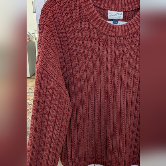 Universal Thread Women's Brick Red Crew Neck Sweater - Picture 3 of 3